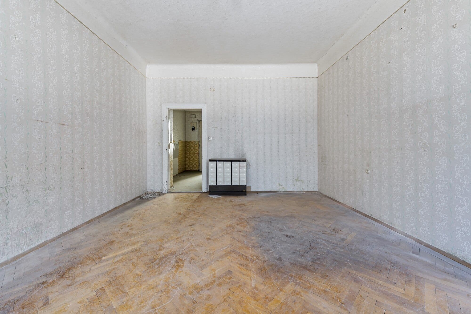 Lehrbachgasse 4 · Vor den Arbeiten