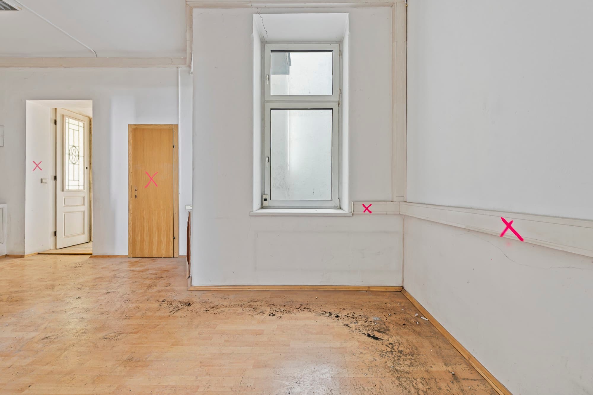 Lehrbachgasse 4 · Vor den Arbeiten